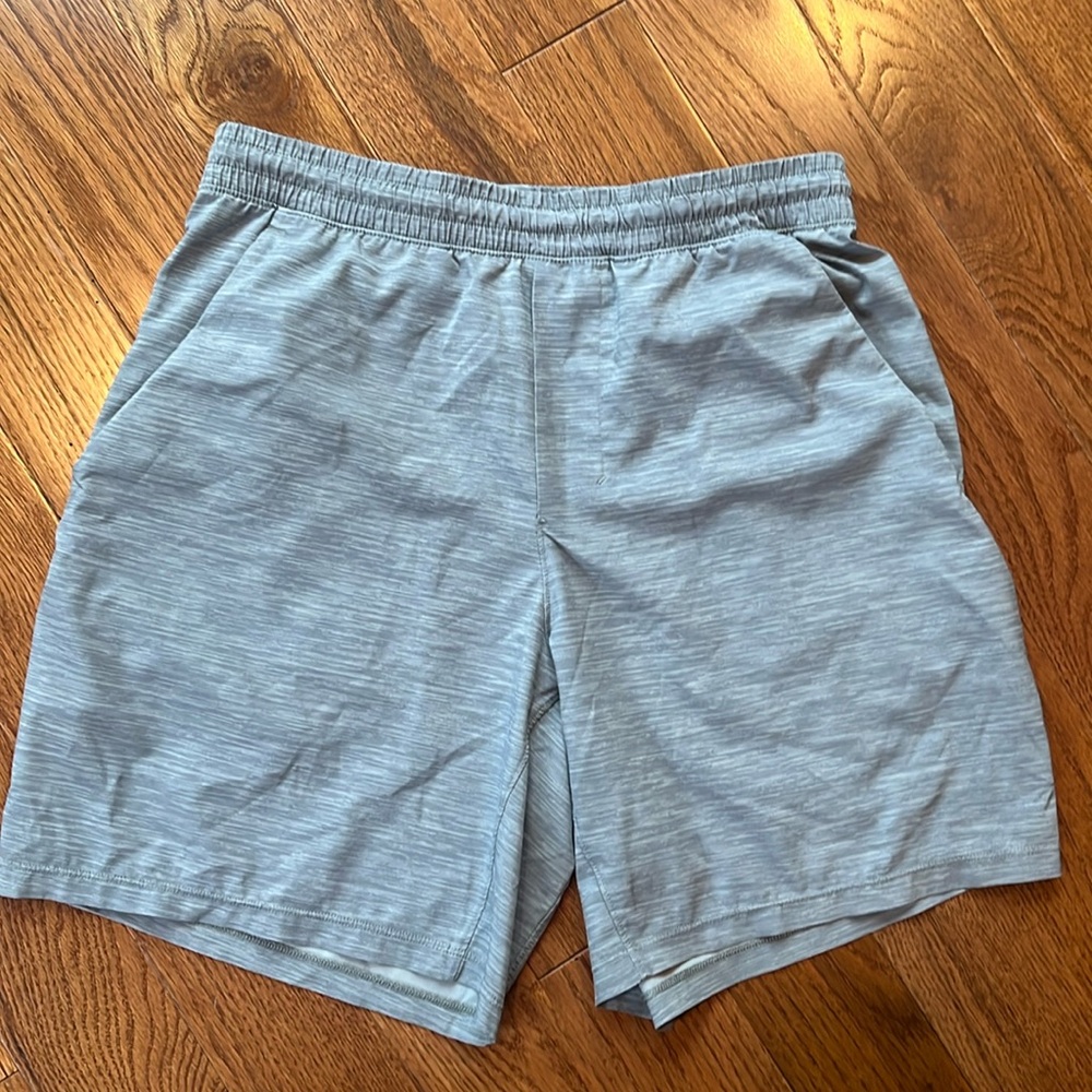 Lululemon men shorts. Excellent condition. No tag.
